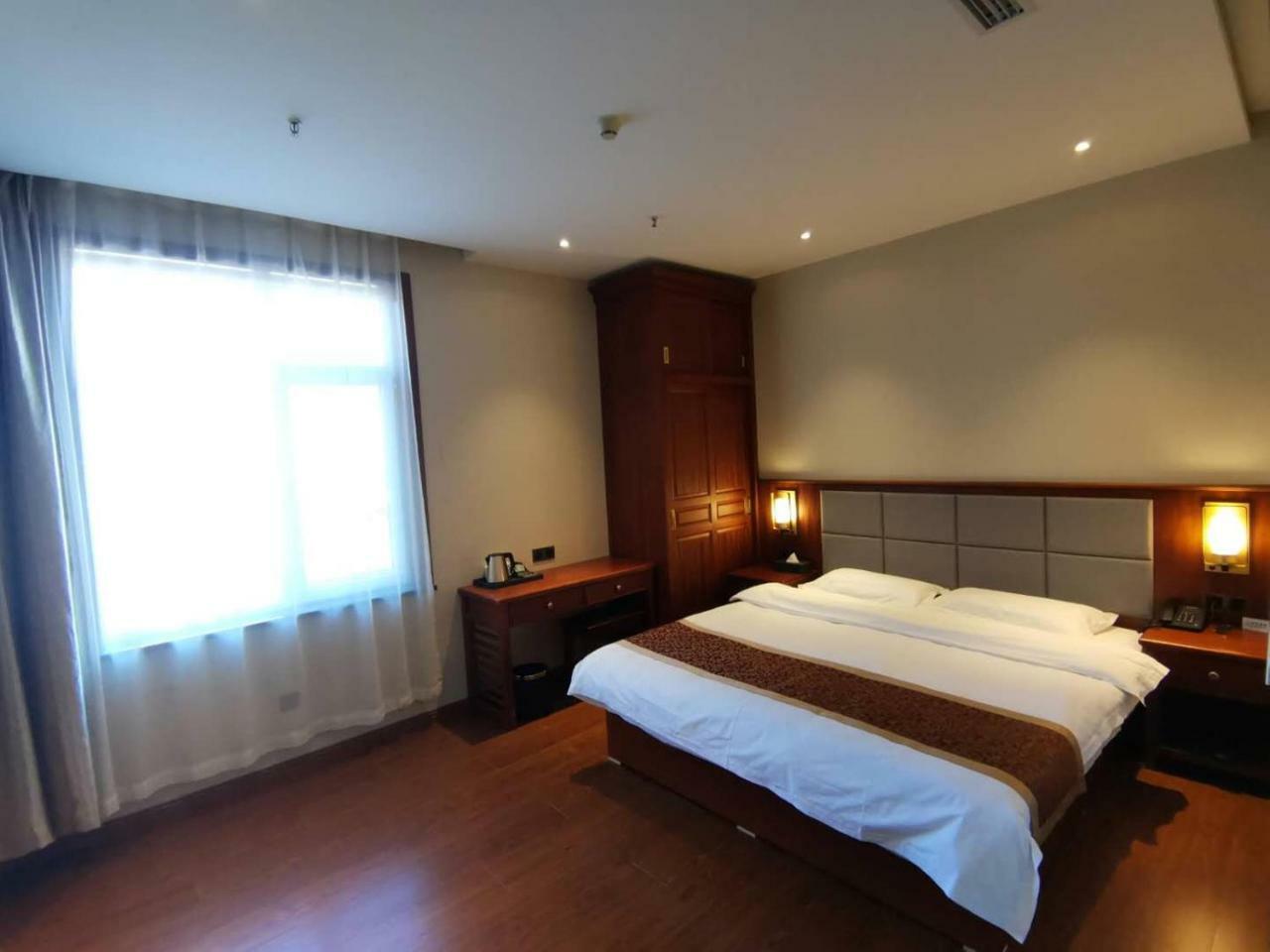 Beijing Gongmei Blue Peacock Business Hotel Exterior photo